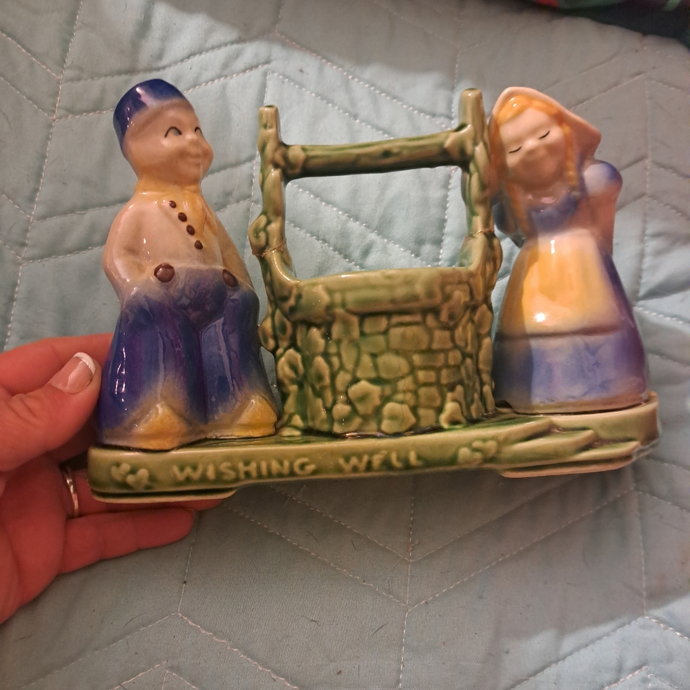 Shawnee ceramic wishing well